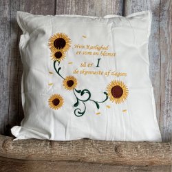 DESIGN din egen pude