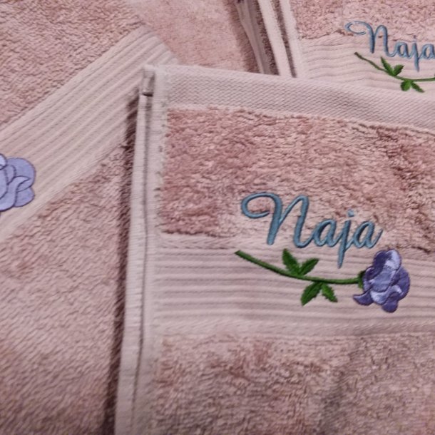H�ndkl�de med Broderi - Navn og/eller Motiv