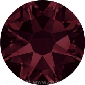 BURGUNDY (Swarovski Xirius Rose 2088)