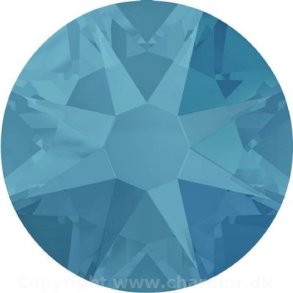CARIBBEAN BLUE OPAL (Swarovski Xilion Rose 2058)