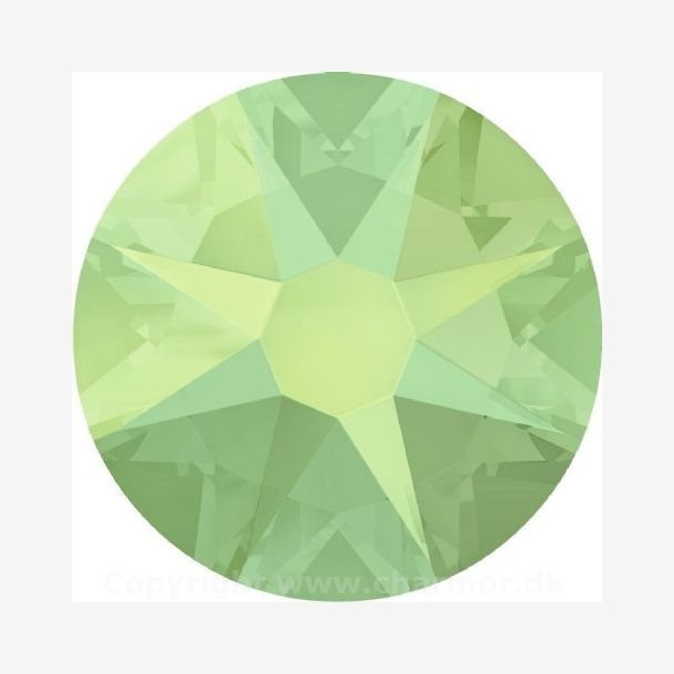 CHRYSOLITE OPAL (Swarovski Xirius Rose 2088)