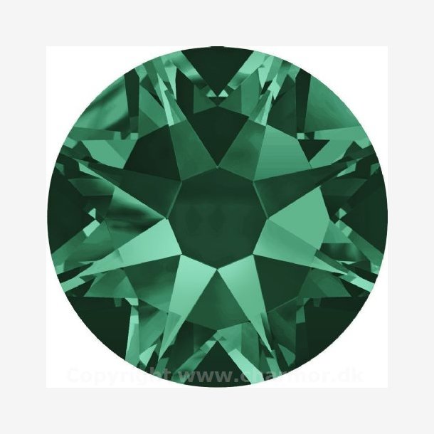 EMERALD (Swarovski Xirius Rose 2088)