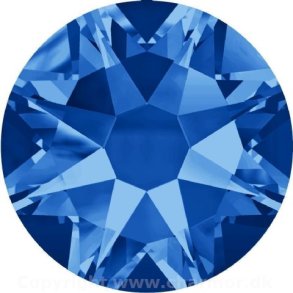 SAPPHIRE (Swarovski Xilion Rose 2058)