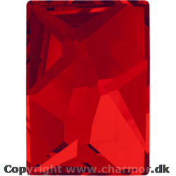 LIGHT SIAM (Swarovski Cosmic 2520)