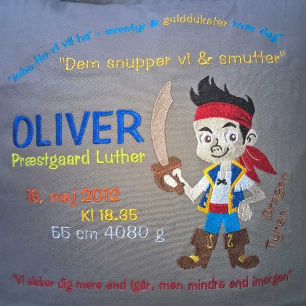 DESIGN din egen pude